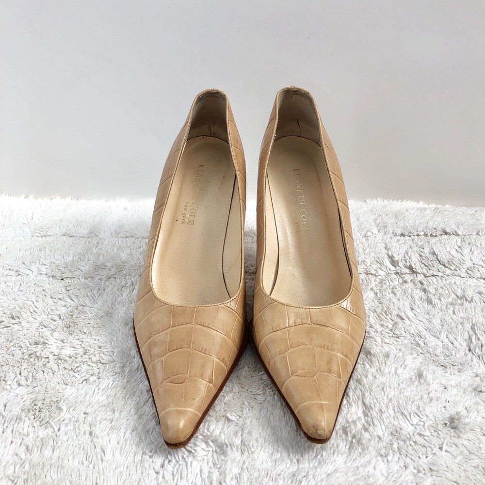 Kenneth Cole New York High Heels Size 6.